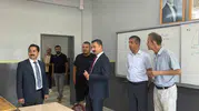 Öğrenciler pırıl pırıl sınıflara kavuşuyor: Yükümlüler okulları yeni döneme hazırlıyor