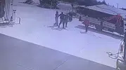 Tavas’ta dehşet anları kamerada: Ailesinin gözü önünde kaçırılan genç kadın JASAT ile kurtarıldı