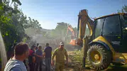 Afyonkarahisar'da korkutan yangın: Bin balya saman ve traktör küle döndü