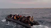 Ege sularında umut yolculuğuna Sahil Güvenlik engeli: 62 kişi yakalandı