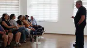 Efeler'de yeni dönem: Yaş almış bireyler için okul kapıları açılıyor