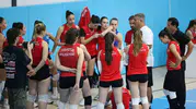 Turgutlu'nun filedeki sultanları sezona galibiyet parolasıyla giriyor