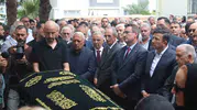 İzmir’in efsane başkanı Burhan Özfatura son yolculuğuna uğurlandı