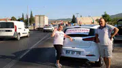 Muğla sokaklarında duygu dolu anlar: Kansere karşı zaferini kornalarla kutladı