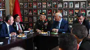 Vali Köşger'den anlamlı ziyaret: Gazilerimiz istikbalimizin sarsılmaz teminatıdır