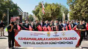 Denizli’de vefa yürüyüşü: Kahramanlar için omuz omuza verip yürüdüler
