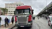 Uşak’ta yürek yakan kaza: Yolun karşısına geçmek isterken tırın altında kaldı