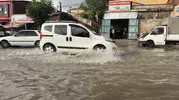 Uşak’ta akşam kabusu: Sağanak ve dolu trafiği kilitledi