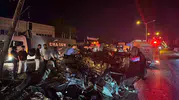 Nazilli'de korkunç kaza: Otomobil ikiye bölündü, 4 kişi hastanelik oldu