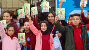 Uşak’ta edebiyat rüzgarı: Kitapseverler yazarlarla buluşuyor