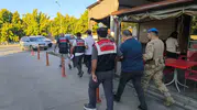 İzmir merkezli FETÖ operasyonu: Örgütün para trafiğine ağır darbe