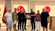 Kuşadası esnafından MHP’ye ziyaret: Turizm ve ticaret masaya yatırıldı