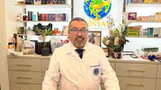 17 yaşında yarım kalan hikayesini 65 yaşında eczacı olarak tamamladı