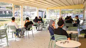 Efelerli gençlerin yeni buluşma noktası: Yurt Kafe dolup taşıyor