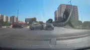 Aydın’da trafik kurallarını hiçe saydı: Üç aracın karıştığı kazada ortalık savaş alanına döndü