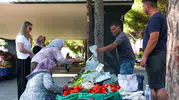 Hacıömerli'de toprağın bereketi tezgahlara taşındı: Doğal ürünlerin yeni adresi