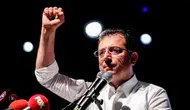 İmamoğlu'ndan sınav öncesi gençlere mesaj: "Yapacak çok işimiz var"