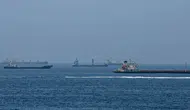 Umman açıklarında tanker 3 mühimmatla vuruldu