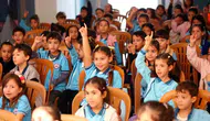 Sahneye geri dönüşüm dokunuşu: Minikler Roni ile hem eğlendi hem öğrendi