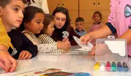 Üniversiteli gençlerden minik kalplere anlamlı dokunuş: Sarıgöl’de neşeli buluşma