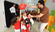 Yunusemre'de miniklerin gülüşleri sağlıkla parlıyor
