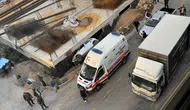 Emirdağ'da korkutan kaza: Otomobil inşaat çukuruna uçtu
