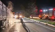 Acıpayam yolunda dehşet anları: Seyir halindeki tır alevlere teslim oldu