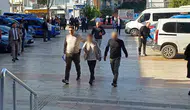 Aydın'da nefes kesen kovalamaca: Emniyet müdür yardımcısı camı kırarak etkisiz hale getirdi