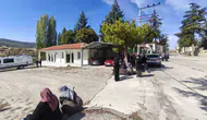 Acı günlerinde çifte mağduriyet: Cenaze alanını otoparka çevirdiler