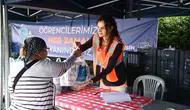 Kuşadası'nda minik öğrencilerin beslenme çantaları belediyeden
