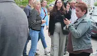 Ev hapsindeki siyasetçi için yapılan açıklamada tansiyon yükseldi: Site yönetiminden sert müdahale