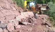 Efeler'de yağışın izleri silindi: Kapanan yollar trafiğe açıldı