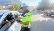 Muğla yollarında jandarma denetim mesaisi: Binlerce sürücüye ceza yağdı