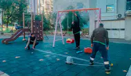 Efeler'de miniklerin oyun keyfi yenilenen parklarla ikiye katlanıyor