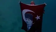 Akyaka'nın masmavi sularında 29 Ekim coşkusu: Türk bayrağını derinliklerde dalgalandırdılar