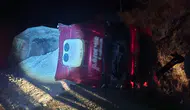 Aydın’da gece yarısı dehşeti: Kum yüklü tır devrildi