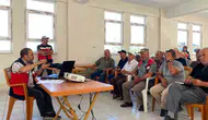 Tavşanlılı üreticilere tarımda bilinçli ilaçlama eğitimi