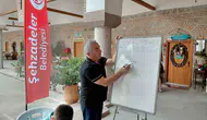 Tarihin kalbinde fırça darbeleri: Kurşunlu Han sanatın yeni adresi oldu