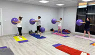 Turgutlu'da spor rüzgarı: Kadınlar zumba ve pilatesle form tutuyor