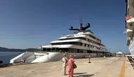 Bodrum limanlarında kruvaziyer hareketliliği: İki dev gemi aynı anda demirledi