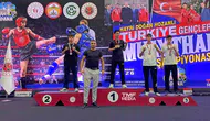 Manisalı dövüşçüler Adana’dan madalyalarla döndü