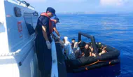 Ege'de insanlık dramı: Yunan unsurlarının ölüme terk ettiği göçmenlere Türk Sahil Güvenliği yetişti
