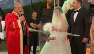 Manisa'daki düğünde nikah memuru şaşırttı: GBT sorgusuyla herkesi kırdı geçirdi