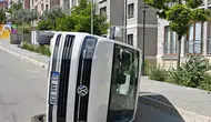 Afyonkarahisar'da trafik kabusu: İki hafif ticari araç birbirine girdi