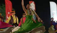 Denizli’de dünya rüzgarı: 20 ülkeden gelen dansçılar şehri festivale boğdu