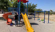 Yunusemre'de oyun alanlarina yaz bakimi: Çocuklarin keyfi yerine gelecek