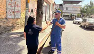 Kavurucu sıcaklar Aydın’da mesaiyi durduramadı: Emekçilere serinleten destek