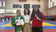 Kütahya’nın gururu oldular: Genç sporcular Düzce’den madalyalarla döndü