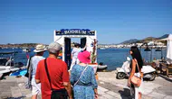 Bodrum’un yeni simgesi Kumbahçe’de: Ege’nin mavisi kapılara taşındı