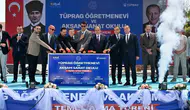Uşak’ta eğitim camiasına dev yatırım: Modern öğretmenevi için ilk harç döküldü